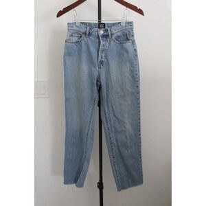 BDG Urban Outfitters Slim Straight High Rise Light Wash Blue Jeans Size 26